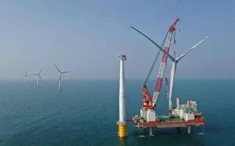 中交三航5000吨海上风电船开工