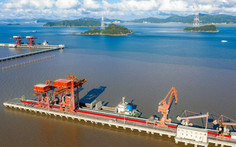 交通运输部关于修改《港口和船舶岸电管理办法》的决定