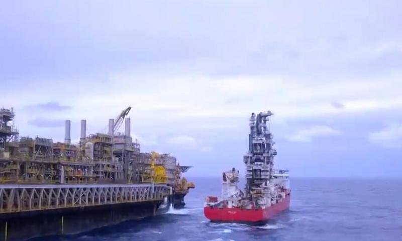 中国海油参建全球巨型盐下超深水油田在巴西投产