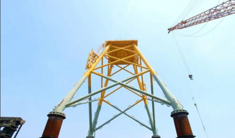 中信重工承制的最大规格四桩导管架产品下线