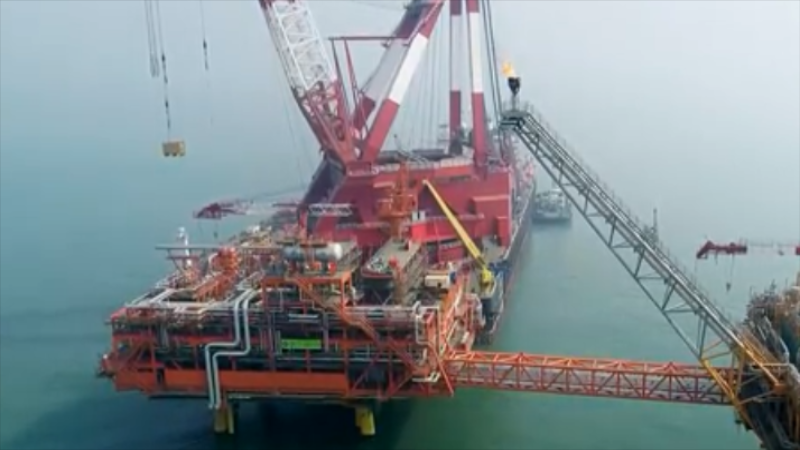 我国增压能力最大的海上循环注气平台海上安装全部完成