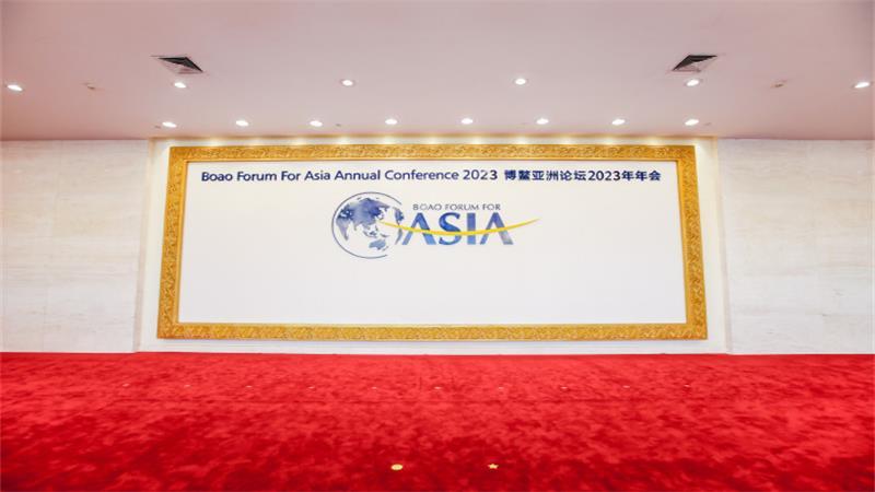 面对复杂严峻的国际环境 中国正为世界经济注入信心和力量