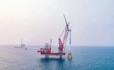 粤电阳江海上风电近海深水区海上风电项目首台风机顺利安装