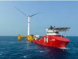 我国首座深远海浮式风电平台完成海上安装