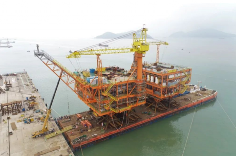 陆丰12-3平台上部组块完成装船进入海上安装和联调阶段