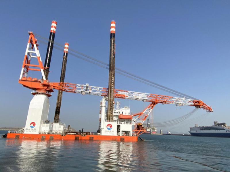 燃料油公司首次为海上风电安装平台供油 打通为环渤海地区海上风力发电重点项目的保供渠道