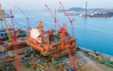 渤海湾首个千亿方大气田中心平台建造完成