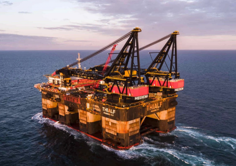 全球第二大半潜式起重船(SSCV)“Thialf”号“出马”