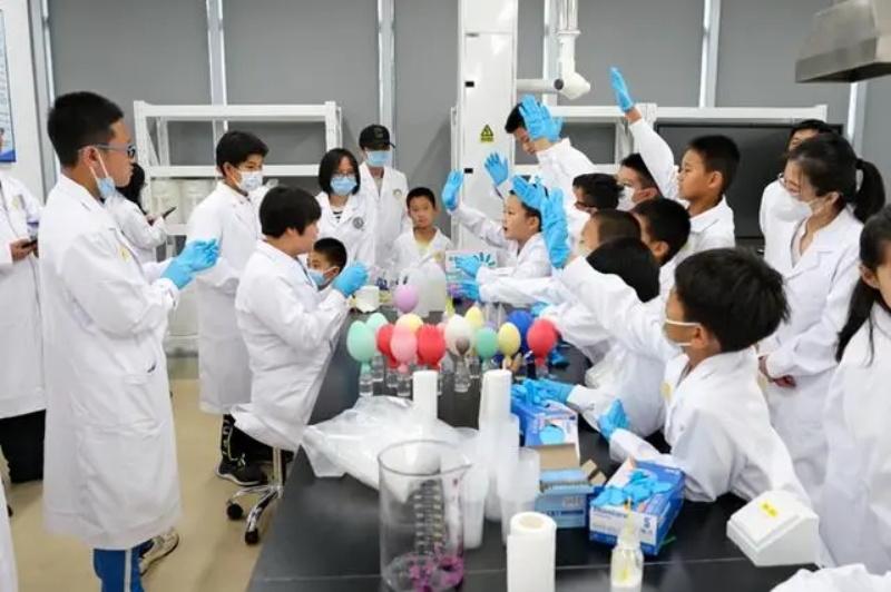 上海海洋石油局开展公众开放日活动