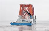 中国能建台州1号海上风电千吨升压站导管架完成海上对接