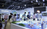 中船风电展出“中国船舶蓝色海洋经济综合体”模拟沙盘