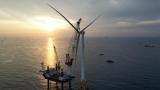 中国能建勘察设计的国内首台12兆瓦海上风电机组顺利完成安装