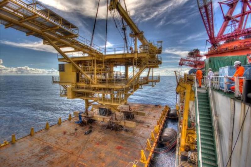 南海东部油田首个大型水下设施系统性拆除弃置作业顺利完成