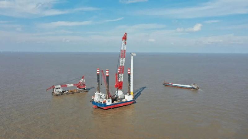 瓯洋第四代自升式风电安装平台“瓯洋007”号举行交付仪式