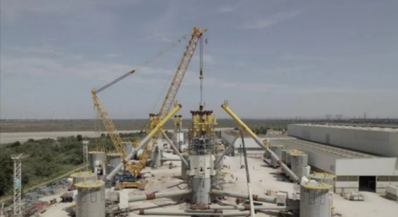 全球首座张力腿式(TLP)浮式平台于法国下水