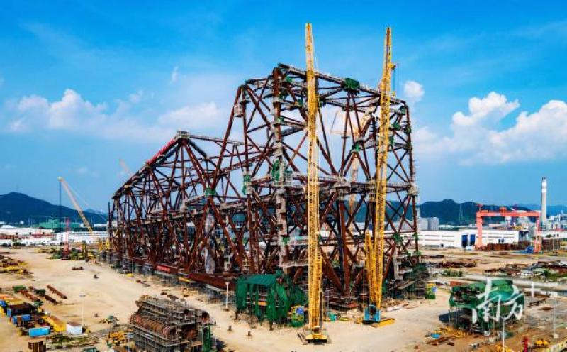 “海基二号”深水导管架建设进度已达九成进入主结构完工的最后冲刺阶段