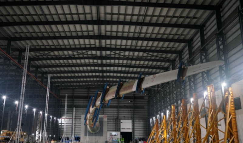 洛阳双瑞年产120万千瓦渤中大型海上风电叶片项目钢结构封顶