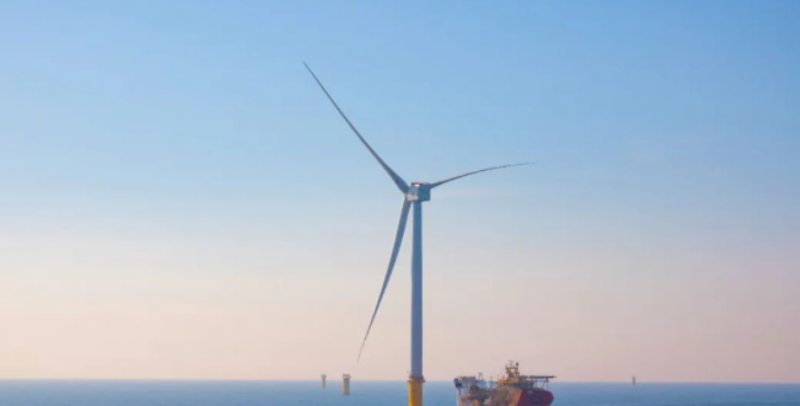 世界最大海上风电场安装首批艾尔姆107米叶片