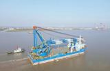 3000吨自航式全回转起重船“天沨10”出海试航