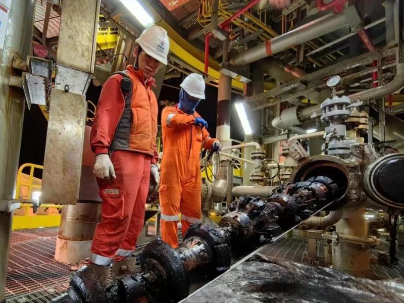 流花16-2油田群深水“大动脉”完成高难度“体检”