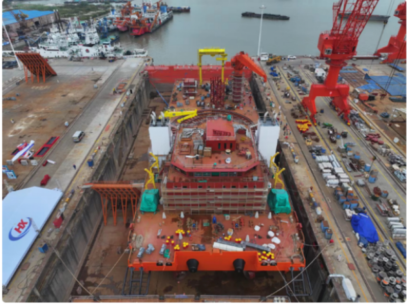 国家电网公司自主研发的全国最大海缆施工船“启帆19号”正式下水！