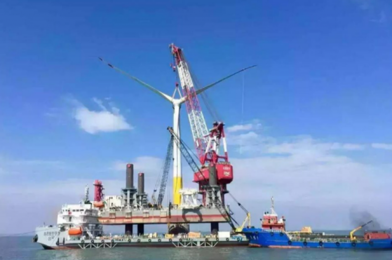 中国承包全球海上风电安装船近90%订单！