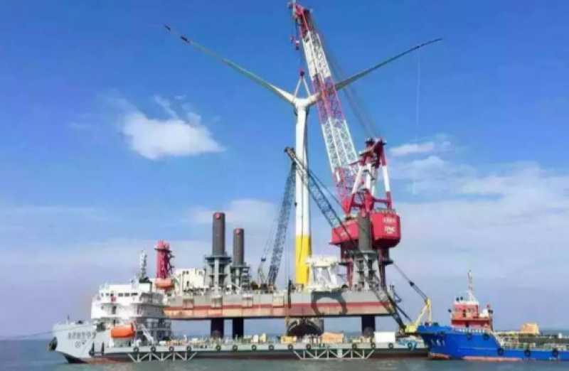 《海上风力发电机组外平台起重设备规范》出版发行