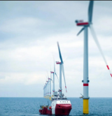 防城港海上风电示范项目海上升压站成功完成吊装