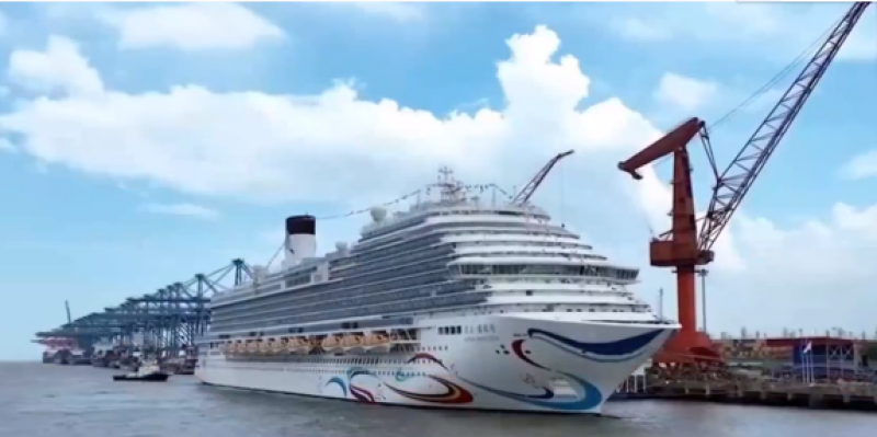 招商工业海门基地承建！风电运维船1号船解缆起拖、交付启航