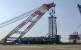 “振新1600T”风电安装平台整体浮态接桩