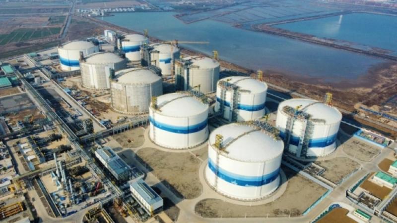 中国海油首座自主研发、设计的全球单罐容量最大LNG储罐机械完工