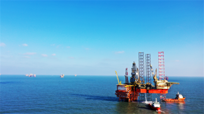 “海油石油 946”顺利完成首钻!