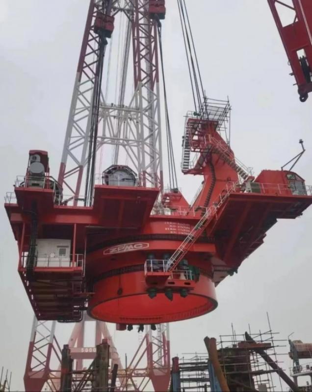 海建新能源1600吨风电安装平台三大件吊装竣工