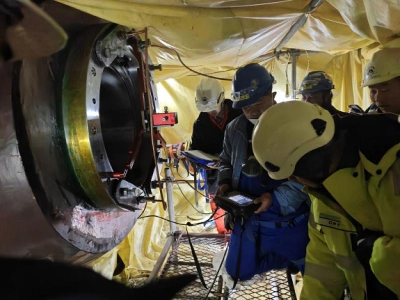 海门基地9100车PCTC2号船项目完成主机吊装！