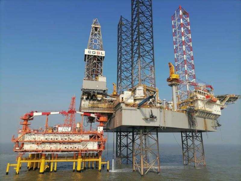 中海油服力神钻井平台刷新渤海区域最大深井纪录5930米！