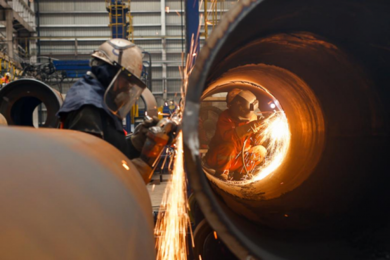 亿吨级大油田垦利10-2油田正式开发建设