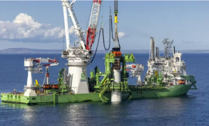 CAPE起重设备协助弗吉尼亚州海上风电场单桩安装