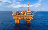 我国首个智能海上钻采平台——惠州26-6钻采平台完成海上安装