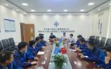 王少灿到国华HG14海上光伏项目部开展青年员工座谈会