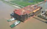 世界最大FPSO“N1151(P-82)”项目艏总段在振华启东海工顺利出坞