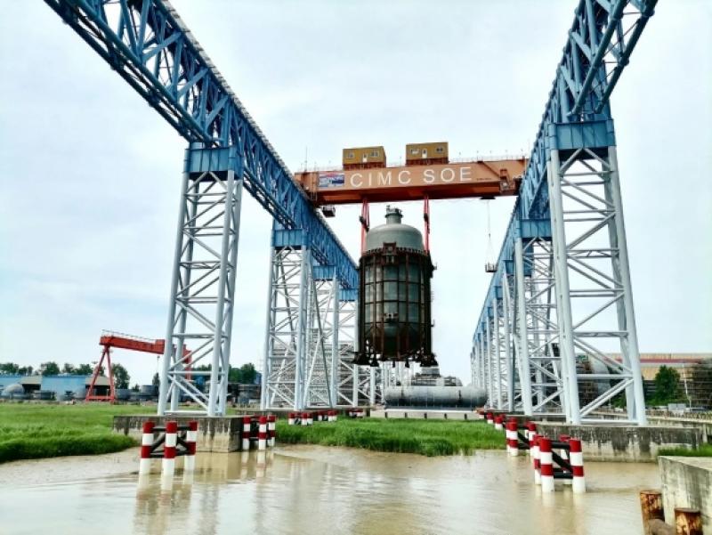 中集太平洋海工建造！AC-INOX第二套双耳立式罐顺利发货