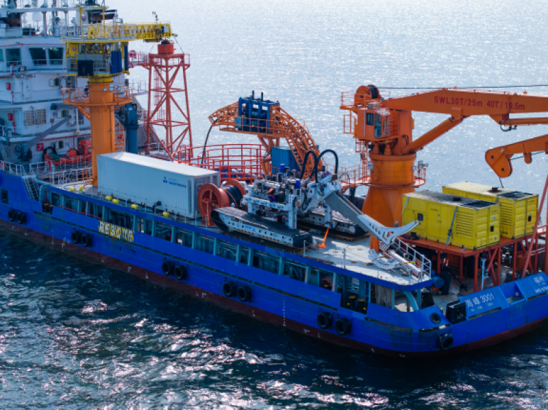 亚洲最大的“金牛座”海底管缆埋设机器人再次高效完成海上风电阵列缆安装作业