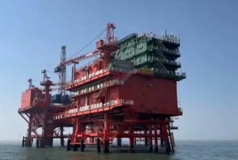 我国首个海上采油平台——胜利油田中心三号平台5.5G站点正式开通