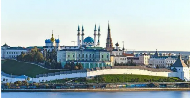 登高望远，穿云破雾   推动“大金砖合作”高质量发展