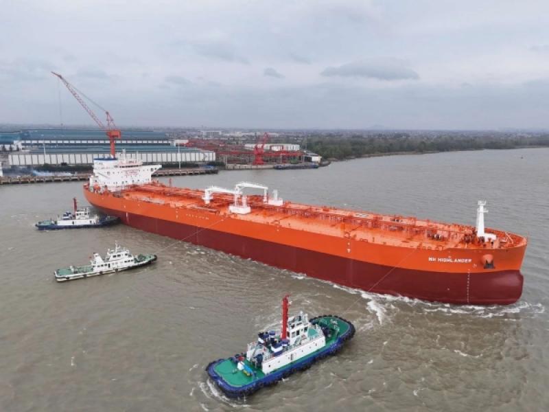 114000吨油船GREEN WHALE OT114首制船顺利交付！