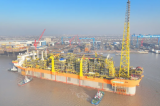 启东中远海工建造的世界最大吨位FPSO“M026”启航交付
