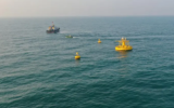 广西首个海洋浮标地震观测站在北部湾海域成功布放