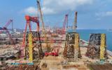 我国承建的最复杂国际海上油气工程项目——卡塔尔ISND 5-2项目S007导管架主结构合拢