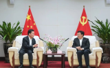 海南省委书记冯飞会见明阳集团董事长张传卫一行：共商海上风电产业合作发展大计