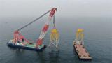 国内首艘5000吨扒杆式自航DP起重船“三航翔安”完成首次DP起重吊装作业